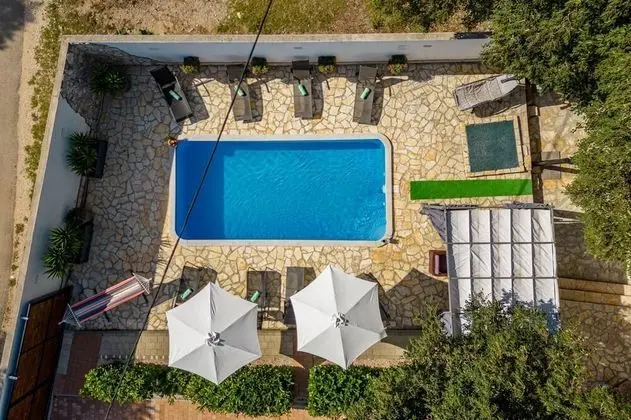 Villa, Sigara İçilebilir