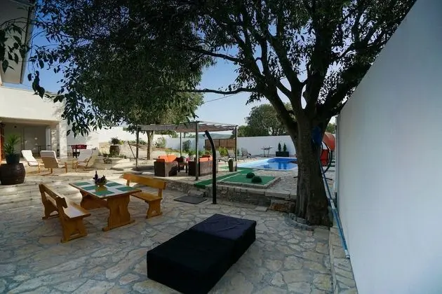 Villa, Sigara İçilebilir