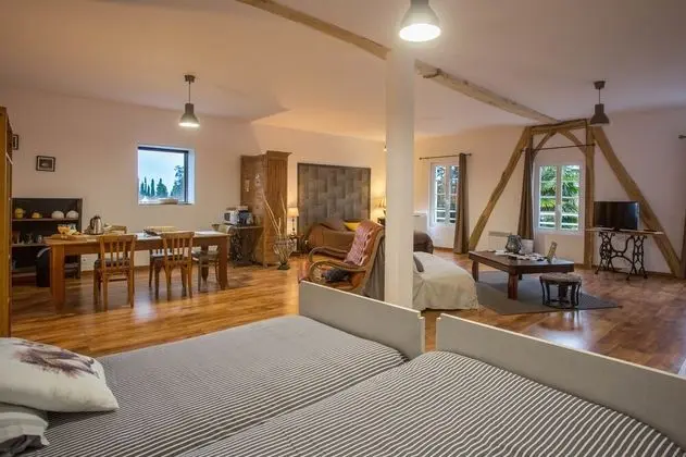 Family Oda, Dağ Manzaralı