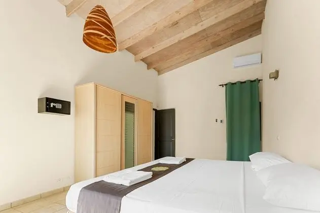 Deluxe Bungalov, Havuz Manzaralı