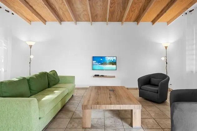 Deluxe Bungalov, Havuz Manzaralı