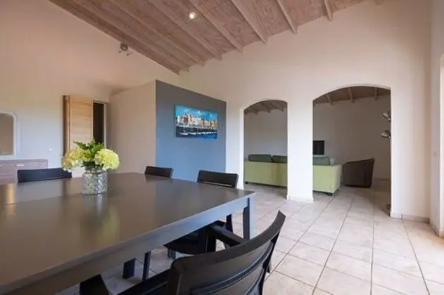 Deluxe Bungalov, Havuz Manzaralı