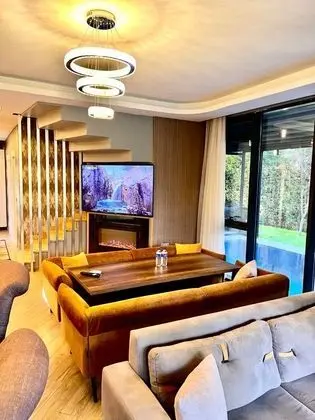 Özel Havuzlu Villa