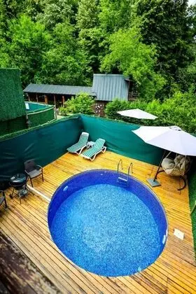 Bungalow, Orman Manzaralı, Havuzlu