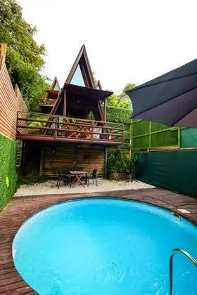 Bungalow, Orman Manzaralı, Havuzlu