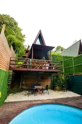 Bungalow, Orman Manzaralı, Havuzlu