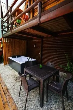 Bungalow, Orman Manzaralı, Özel Havuzlu ve Jakuzili