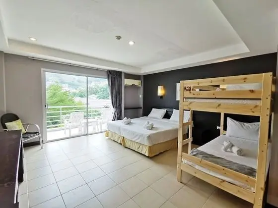 Superior Building with Bunk Bed