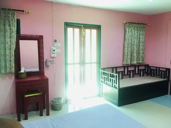 Baan Pucking