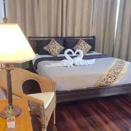 Superior Deluxe King Room