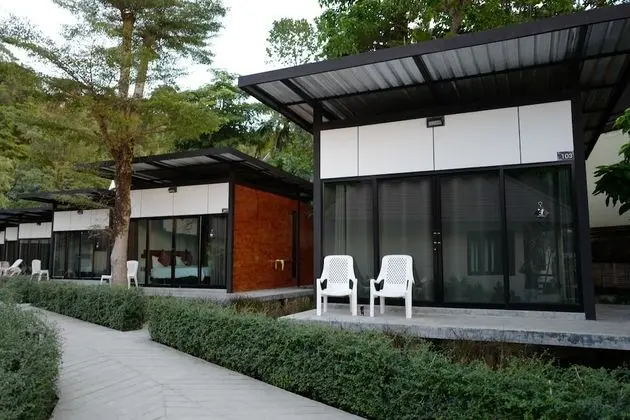 Air Conditioned Bungalow Garden View Double Room