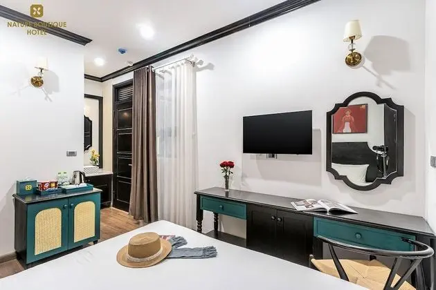Deluxe Tek Büyük Yataklı Oda