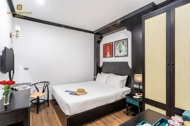 Deluxe Tek Büyük Yataklı Oda