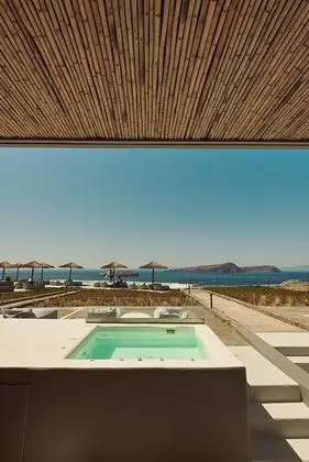Sunset Private Garden Residences with Outdoor Hot Tub