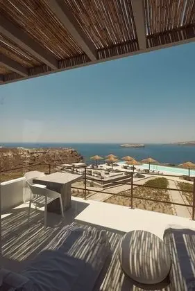 Sunset Residences With Balcony