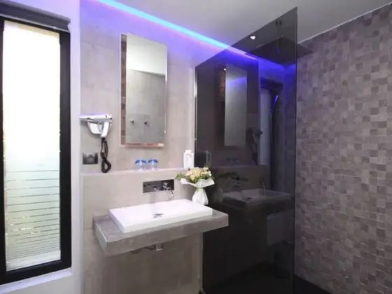 Deluxe Tek Büyük Yataklı Oda, Özel Banyo