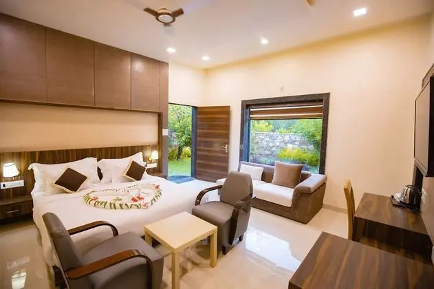 Luxury Pool Villa