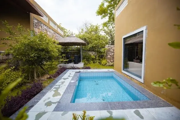 Nature Pool Villa