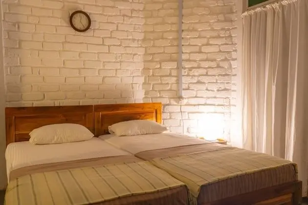 Deluxe Oda, Sigara İçilmez