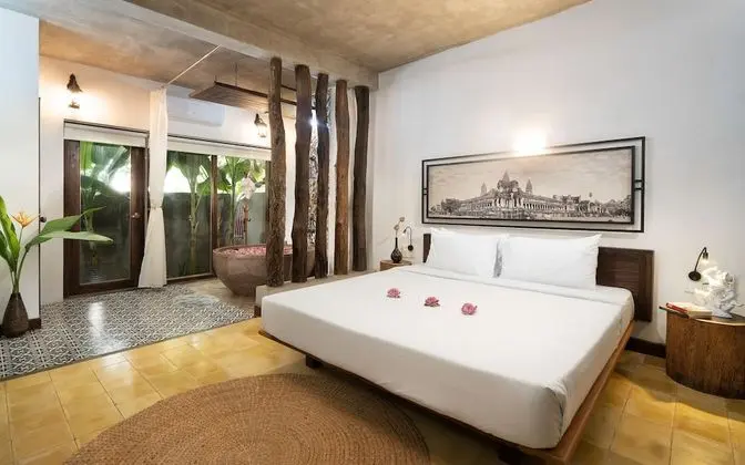 Deluxe Double Room with Pool View