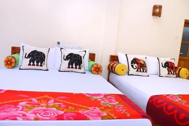 Deluxe Üç Kişilik Oda, Bahçe Manzaralı