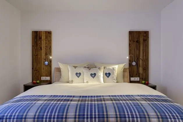 Apartment. Lake. View.