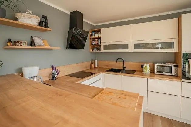 Ev (Three bedroom house)