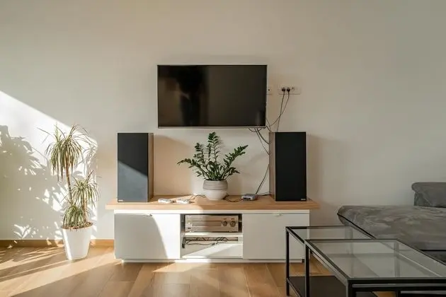 Ev (Three bedroom house)