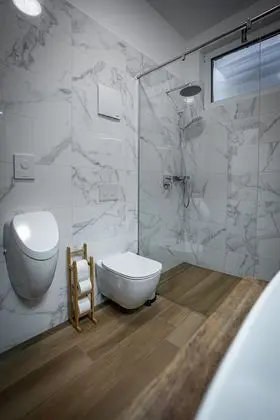 Ev (Three bedroom house)