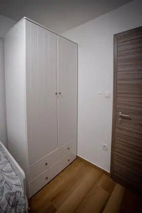 Ev (Three bedroom house)