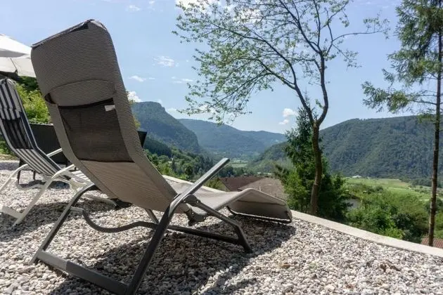 Ev (Three bedroom house)