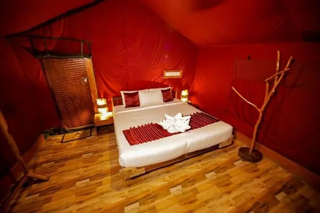 Valley View Premium Tent
