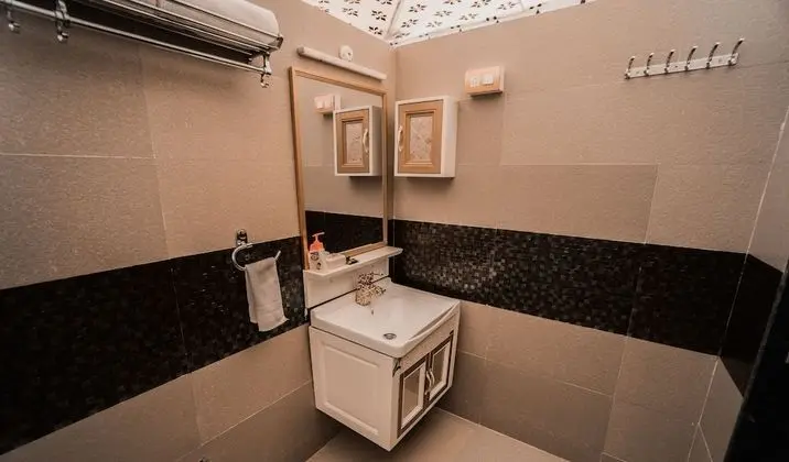 Luxury Oda, Balkon, Havuz Manzaralı