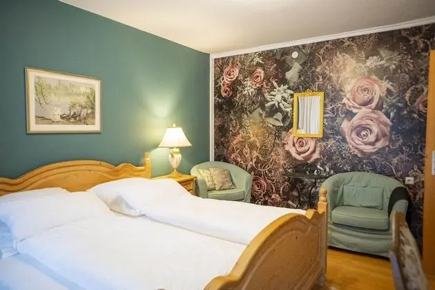 Tek Büyük Yataklı Oda, Tepe Manzaralı