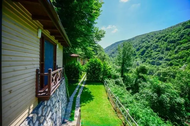 Bungalow, Dağ Manzaralı, Balkonlu veya Fransız Balkonlu