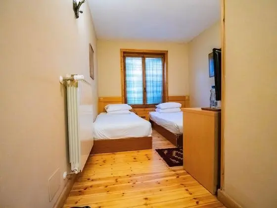 Panoramic Tek Büyük veya İki Ayrı Yataklı Oda