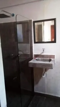 Basic Tek Büyük Yataklı Oda, 1 Çift Kişilik Yatak, Havuz Manzaralı