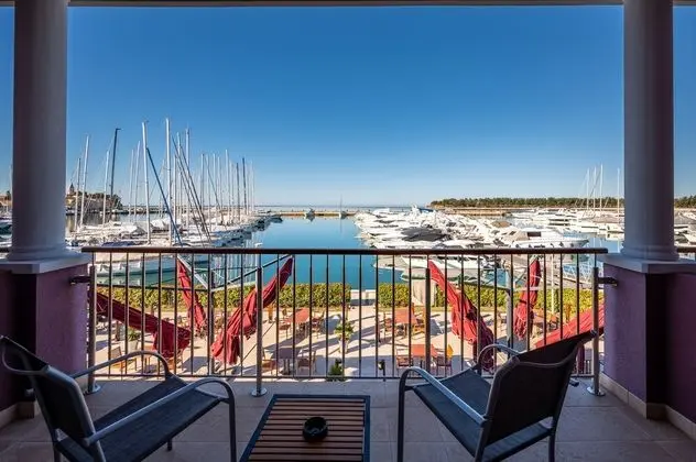 Deluxe Tek Büyük Yataklı Oda, Teras, Deniz Manzaralı