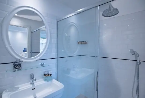 Standard Tek Büyük veya İki Ayrı Yataklı Oda, Bahçe Manzaralı