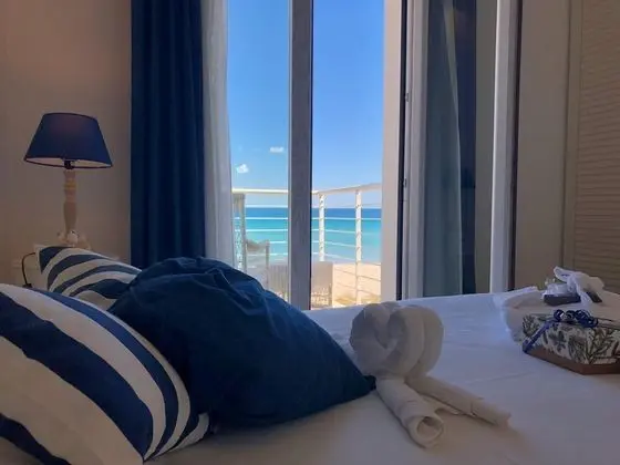 Standard Tek Büyük veya İki Ayrı Yataklı Oda, Deniz Manzaralı