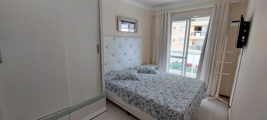 Honeymoon Apart Daire