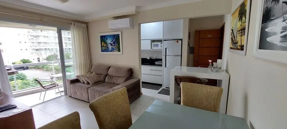 Honeymoon Apart Daire