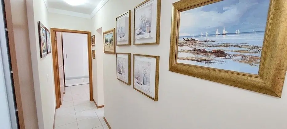 Honeymoon Apart Daire