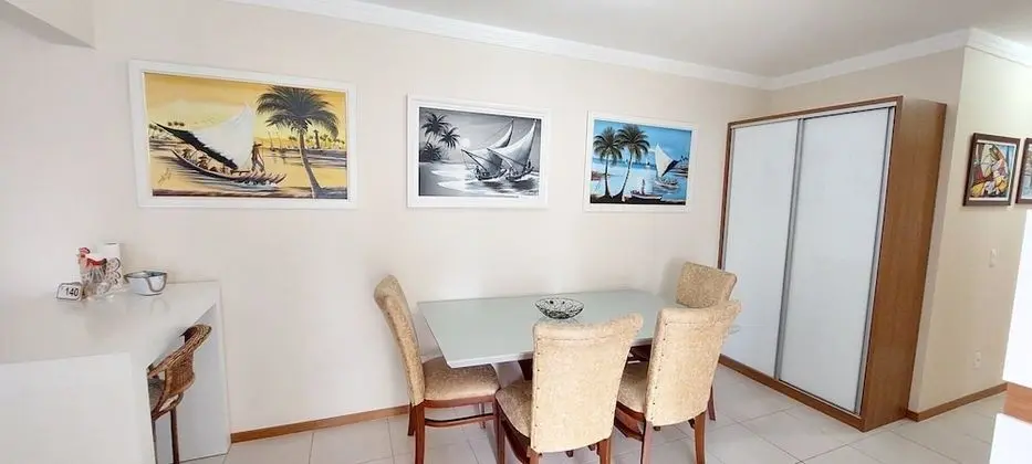 Honeymoon Apart Daire