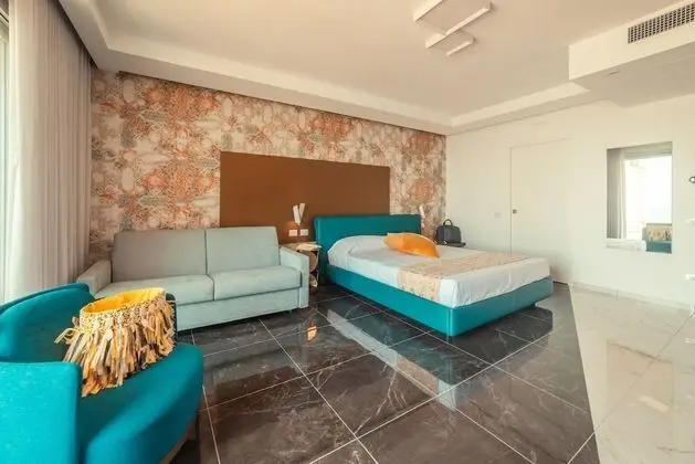 Junior Süit (NAUTILUS)