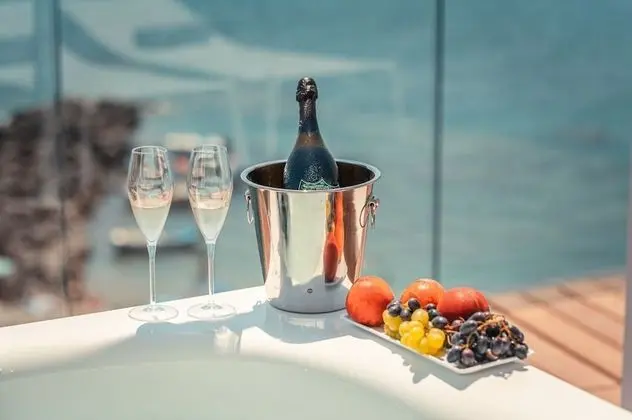 Junior Süit (NAUTILUS)