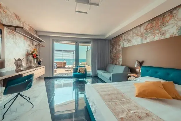 Junior Süit (NAUTILUS)