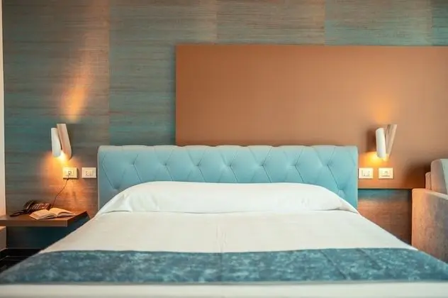 Junior Süit (NAUTILUS)