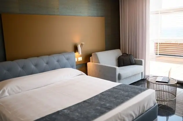 Junior Süit (NAUTILUS)