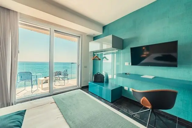 Superior Oda, Deniz Manzaralı